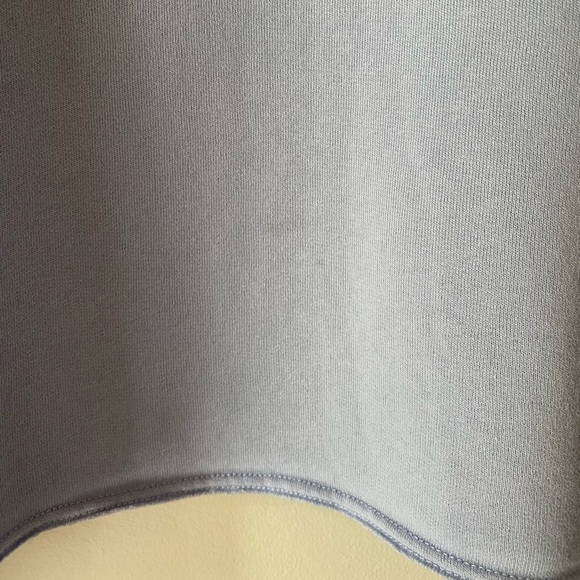 Hollister Daisy Crewneck Crop Sweatshirt - Picture 7 of 7